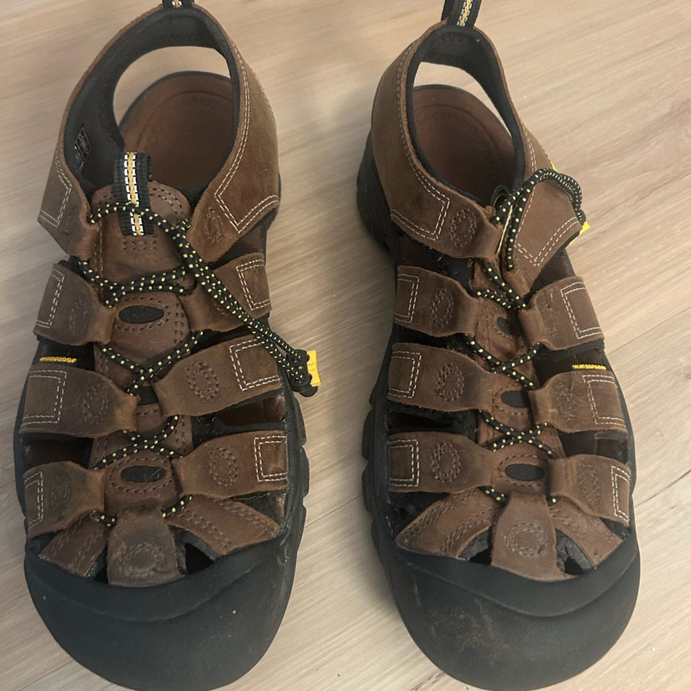 Keen Men's Brown and Black Outdoor Sandals